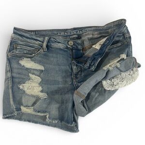 American Eagle Next Level Stretch Midi Distressed Denim Shorts Lace Peek Size 14